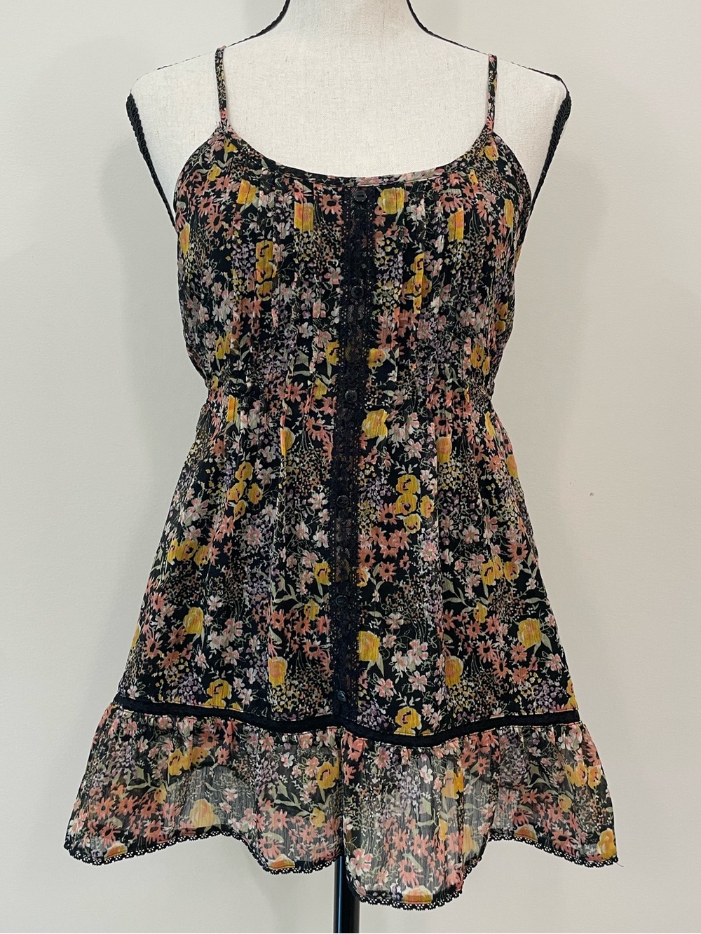 Decree Juniors Floral Chiffon Tank Top M Boho Lace Trim Ruffle Hem